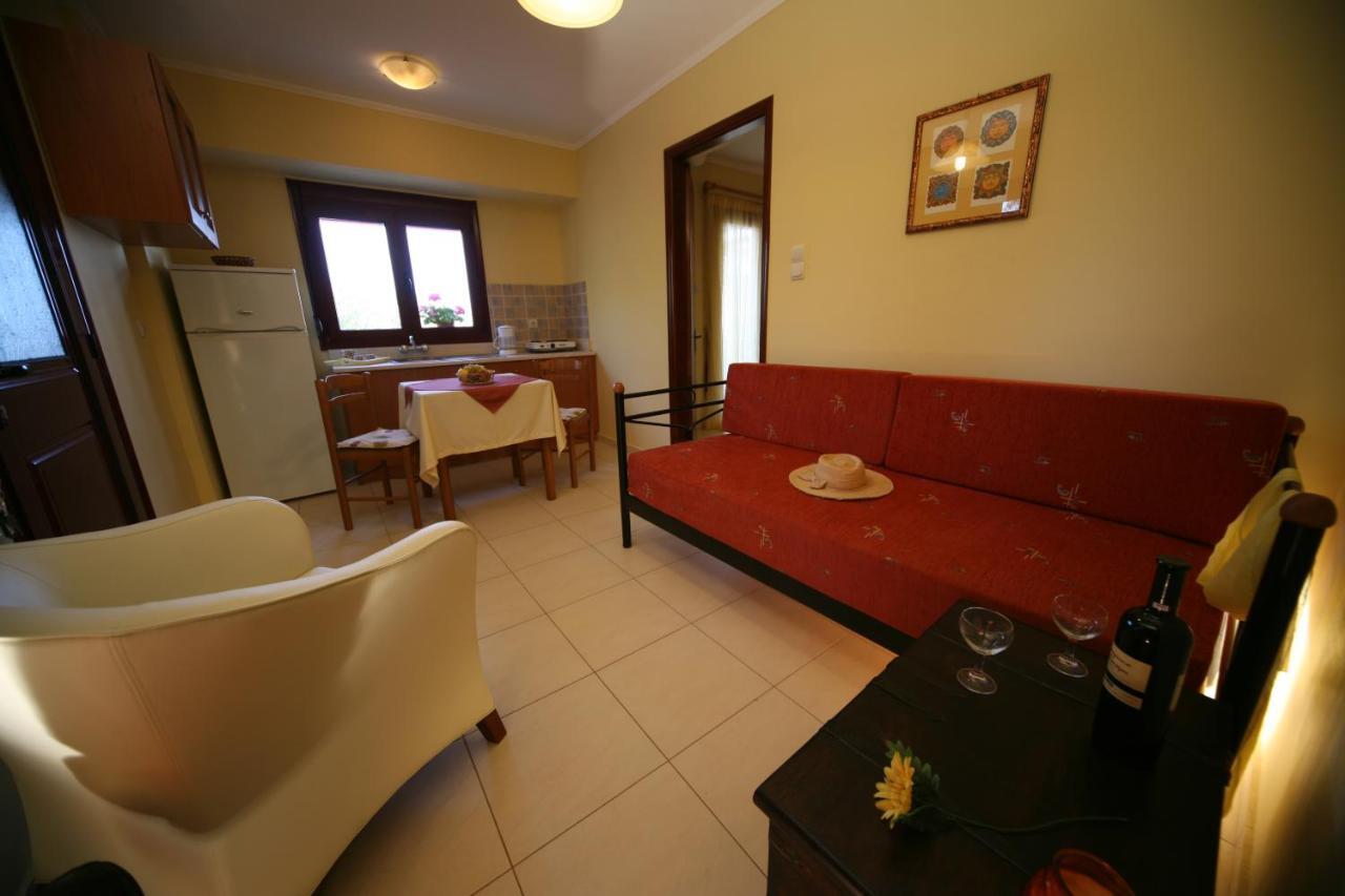 Efta Anemi - Benovias Aparthotel Karfás Esterno foto